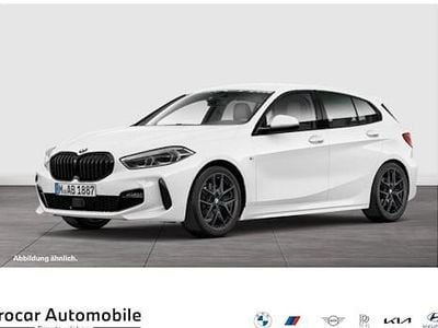 Weiß Gebraucht 2022 BMW 118 M Sport Kleinwagen | 22.440 € (Fairer Preis)
