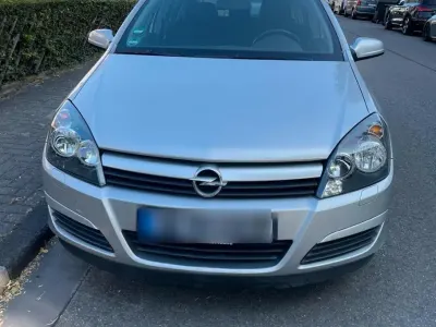 Gebraucht Opel Astra 136 PS (100 kW) 2004 Silber Kleinwagen