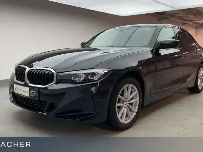 Gebraucht BMW 318 Comfort Edition 150 PS (110 kW) 2025 Saphirschwarz metallic Limousine