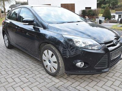 Gebraucht Ford Focus Champions Edition 105 PS (77 kW) 2012 Schwarz Limousine