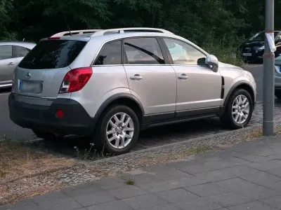Gebraucht Opel Antara Design Edition 184 PS (135 kW) 2012 Silber SUV