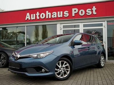 Usata Toyota Auris Edition-S 116 CV (85 kW) 2016 Blu Berlina