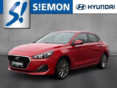Rot Gebraucht 2020 Hyundai i30 Style Limousine | 16.930 € (Fairer Preis)