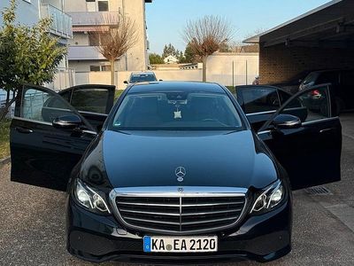Gebraucht Mercedes E220 194 PS (142 kW) 2020 Schwarz Limousine
