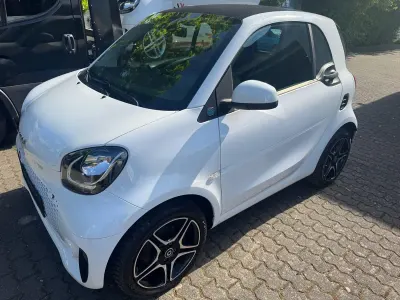 Gebraucht Smart ForTwo Coupé 60 kW (82 PS) 2024 Weiß Coupé