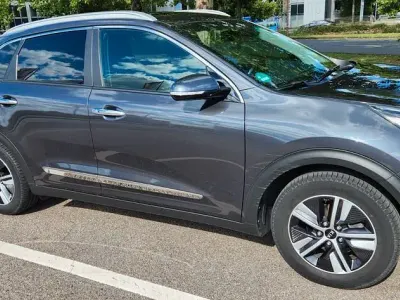 Gebraucht Kia Niro Spirit 141 PS (103 kW) 2020 Grau SUV