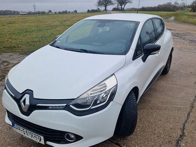 Gebraucht Renault Clio IV Initiale Paris 73 PS (53 kW) 2014 Weiß Limousine