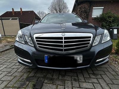 Gebraucht Mercedes E220 Avantgarde 170 PS (125 kW) 2010 Grau Kombi