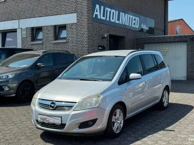 Gebraucht Opel Zafira Edition 140 PS (102 kW) 2009 Silber Van / Kleinbus