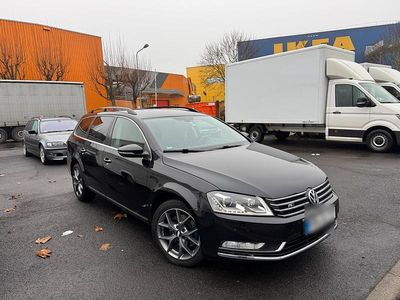 Schwarz Gebraucht 2014 VW Passat Kombi | 7.799 € (Fairer Preis)
