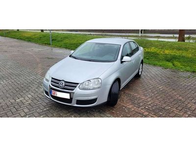 gebraucht VW Jetta 1.6 AHK INSPEKTION&TÜV NEU