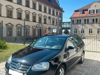 Gebraucht VW Golf VI 102 PS (75 kW) 2009 Schwarz Kleinwagen