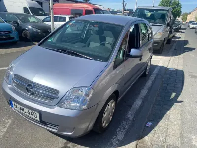 Usata Opel Meriva Cosmo 101 CV (74 kW) 2004 Grigio Monovolume