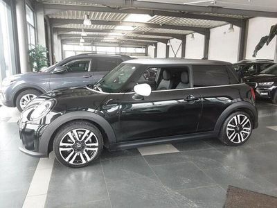Gebraucht Mini Cooper Classic 136 PS (100 kW) 2023 Schwarz Kleinwagen