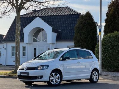 Second-hand VW Golf Plus Cross Match 105 CP (77 kW) 2012 Alb Monovolum