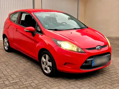 Gebraucht Ford Fiesta 82 PS (60 kW) 2009 Rot Kleinwagen