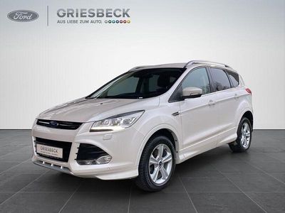 Arktisweiß (metallic) Gebraucht 2016 Ford Kuga Individual SUV | 15.990 € (Fairer Preis)