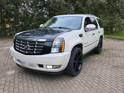 Weiß Gebraucht 2009 Cadillac Escalade SUV | 12.000 €