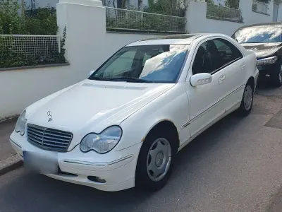 Gebraucht Mercedes C200 Elegance 163 PS (119 kW) 2002 Weiß Limousine