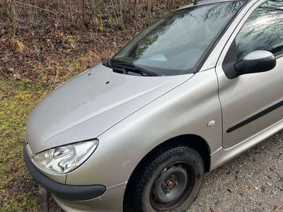 gebraucht Peugeot 206 CC 110