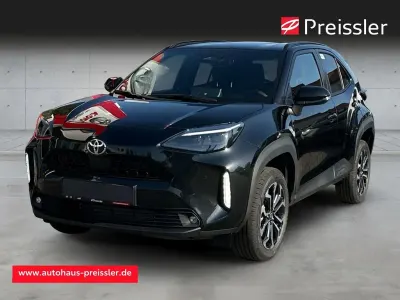 Neu Toyota Yaris 131 PS (96 kW) 2026 Black mica / ink Kleinwagen