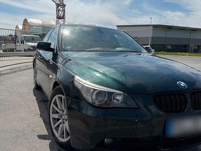 Second-hand BMW 530 218 CP (160 kW) 2004 Verde Berlinǎ