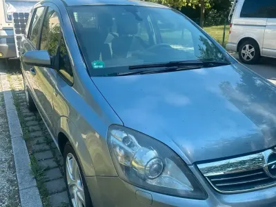 Gebraucht Opel Zafira 2009 Blau Van / Kleinbus