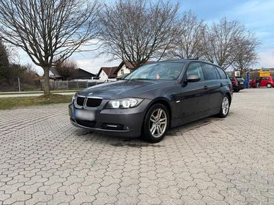 Gebraucht BMW 318 143 PS (105 kW) 2008 Grau Kombi