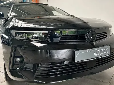 Gebraucht Opel Astra 131 PS (96 kW) 2025 Schwarz Kleinwagen