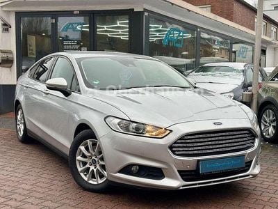 Usata Ford Mondeo Trend 160 CV (117 kW) 2015 Argento Berlina