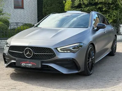 Usata Mercedes CLA250e AMG 163 CV (119 kW) 2024 Designo magno Berlina