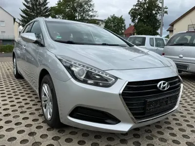 Gebraucht Hyundai i40 Classic 116 PS (85 kW) 2015 Silber Kombi