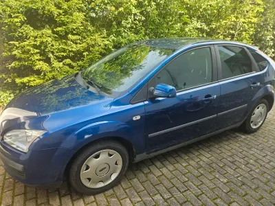 Gebraucht Ford Focus 101 PS (74 kW) 2007 Blau Limousine
