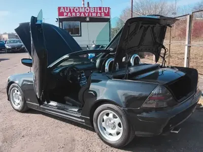 Second-hand Mercedes SLK200 163 CP (119 kW) 2002 Negru Cabrio