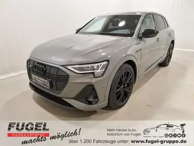 Gebraucht Audi e-tron S-Line 300 kW (408 PS) 2022 Chronosgrau metallic SUV
