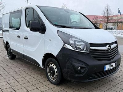 Weiß Gebraucht 2016 Opel Vivaro Van / Kleinbus | 6.950 €