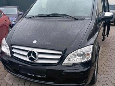 Schwarz Gebraucht 2013 Mercedes Viano Van / Kleinbus | 18.650 € (Fairer Preis)