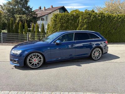 Gebraucht Audi A4 Sport 218 PS (160 kW) 2016 Blau Kombi