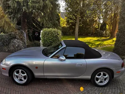 Gebraucht Mazda MX5 110 PS (80 kW) 2004 Silber Cabrio