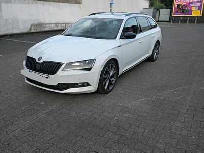Gebraucht Skoda Superb SportLine 150 PS (110 kW) 2018 Weiß Kombi