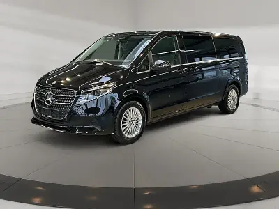 Gebraucht Mercedes V300 237 PS (174 kW) 2025 Obsidianschwarz metallic Van / Kleinbus
