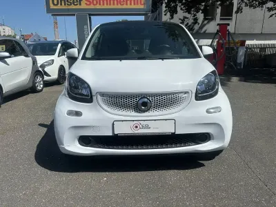 Gebraucht Smart ForTwo Coupé Basis 71 PS (52 kW) 2018 Weiß Coupé