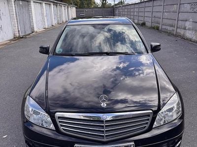 Gebraucht Mercedes C180 156 PS (114 kW) 2011 Schwarz Limousine