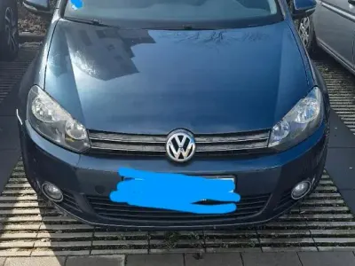 Gebraucht VW Golf VI 102 PS (75 kW) 2009 Kleinwagen