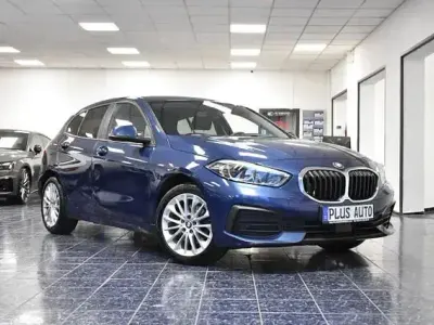 Usata BMW 118 Advantage 136 CV (100 kW) 2021 Blu Utilitaria