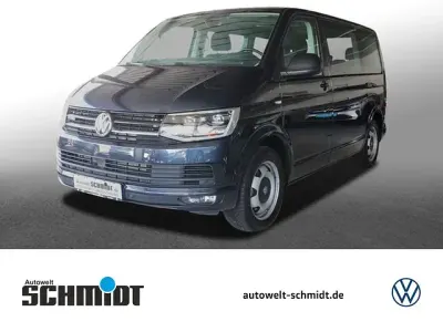 Gebraucht VW Multivan Trendline 150 PS (110 kW) 2018 Starlightbluemetallic Van / Kleinbus