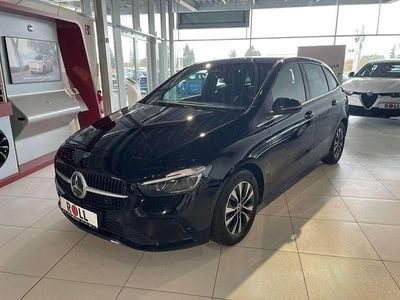Second-hand Mercedes B180 150 CP (110 kW) 2023 Negru Monovolum