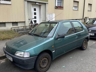 Grün Gebraucht 1996 Peugeot 106 Kleinwagen | 700 €