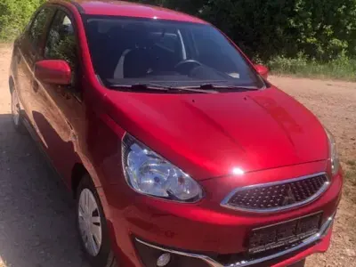 Gebraucht Mitsubishi Space Star Diamant Edition 71 PS (52 kW) 2016 Rot Kleinwagen