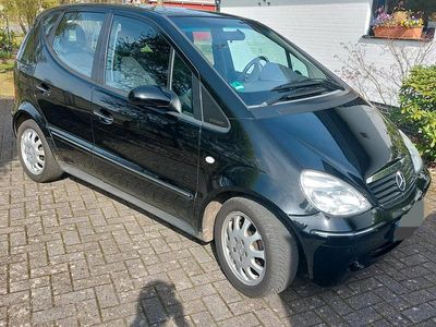 Second-hand Mercedes A140 82 CP (60 kW) 2001 Negru Hatchback